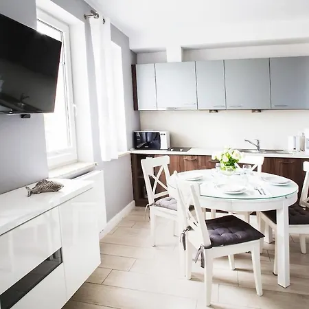 Aquamarina Lägenhet